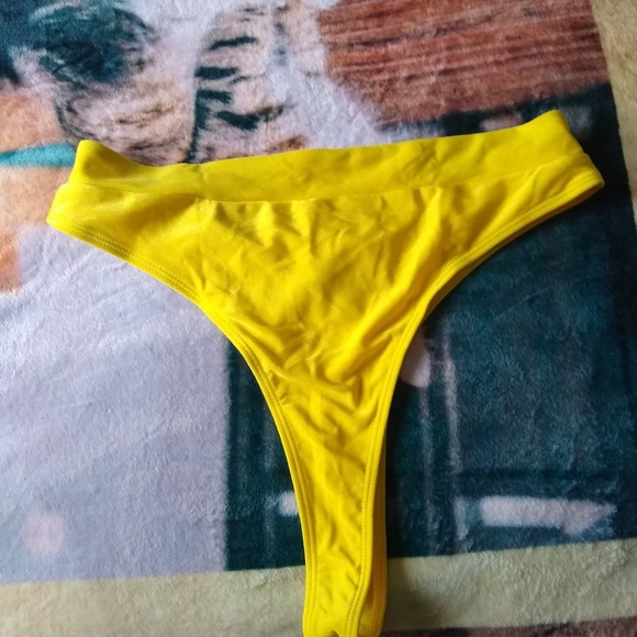 Missguided High Waist Thong Bikini - Picture 4 of 4